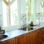 Cotroceni Upstairs *