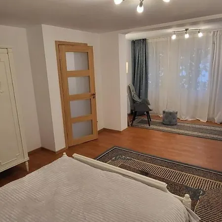 Cotroceni Upstairs Apartment Bucharest