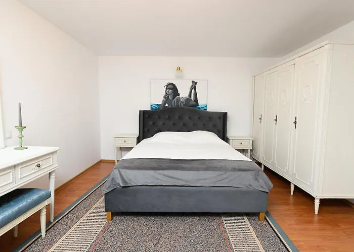 Apartament Cotroceni Upstairs *