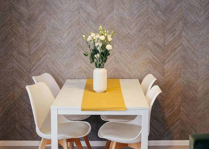 Cotroceni Upstairs *