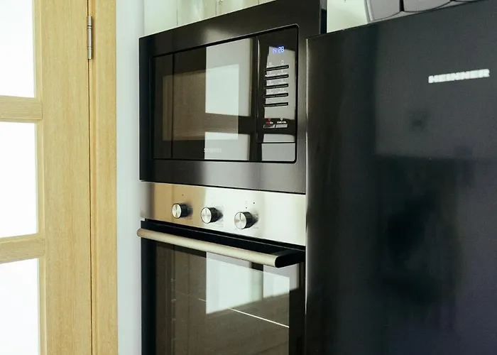 Cotroceni Upstairs Apartman *